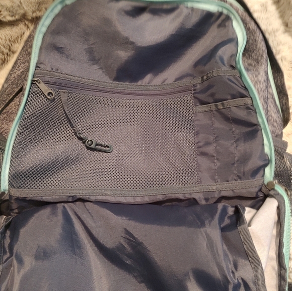 ADIDAS backpack - Picture 9 of 13